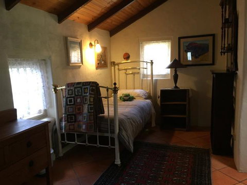 Bentwood Olive Grove Accommodation - Hotel WA 28