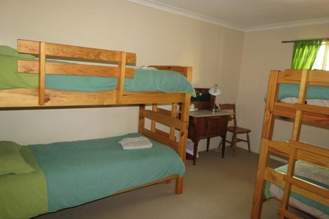 Bentwood Olive Grove Accommodation - Hotel WA 15