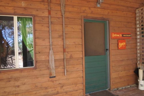 Bentwood Olive Grove Accommodation - Hotel WA 12