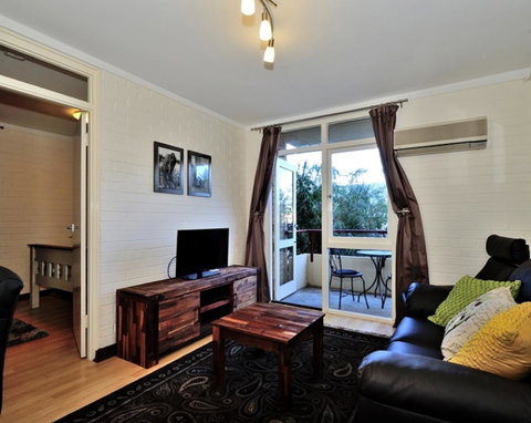 Cappuccino Delight - 1 Bedroom Central Fremantle Apartment - Hotel WA 4