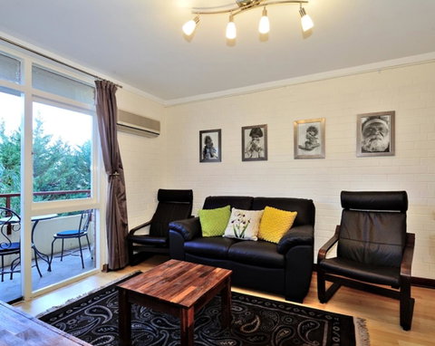 Cappuccino Delight - 1 Bedroom Central Fremantle Apartment - Hotel WA 1