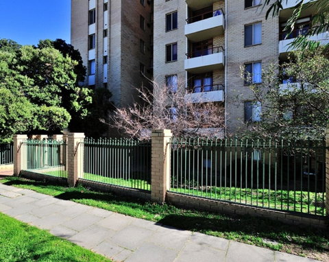 Cappuccino Delight - 1 Bedroom Central Fremantle Apartment - Hotel WA 9