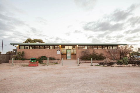 EUCLA MOTOR HOTEL - Hotel WA 9