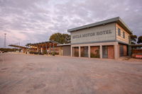 Book Eucla Accommodation Vacations Hotel WA Hotel WA