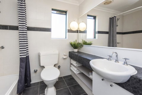Subiaco Village - 34 - Hotel WA 10