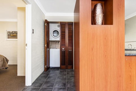 Subiaco Village 18 - Hotel WA 8