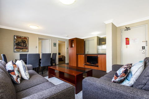 Subiaco Village 18 - Hotel WA 1