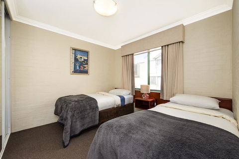 Subiaco Village 18 - Hotel WA 17