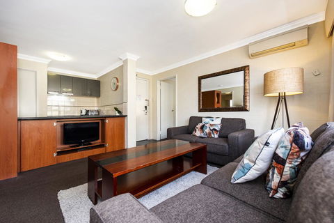 Subiaco Village 18 - Hotel WA 2