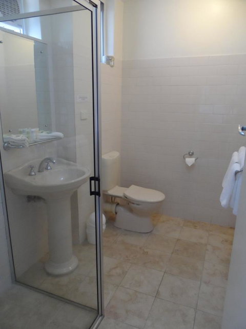 Clifton Motel & Grittleton Lodge - Hotel WA 24