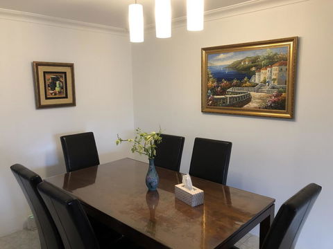 Charming Quiet Lodge-2 Minutes Walk To Shopping Complex - Hotel WA 4