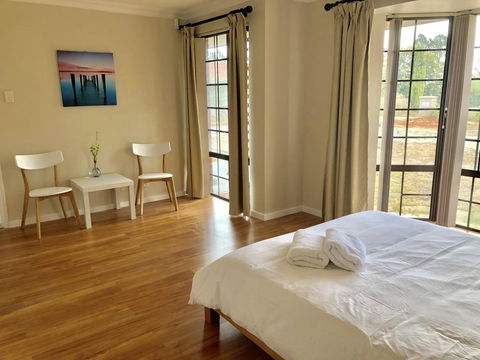 Charming Quiet Lodge-2 Minutes Walk To Shopping Complex - Hotel WA 2