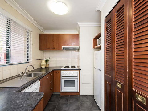 Subiaco Village 28 - Hotel WA 15