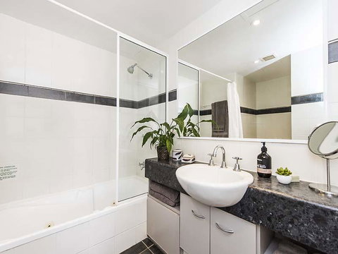 Subiaco Village 28 - Hotel WA 11