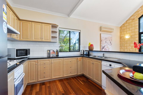 Swanview Ardross Shortstays - Hotel WA 7