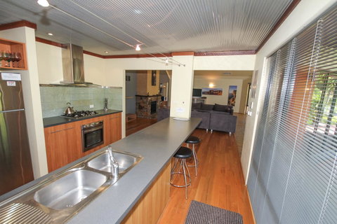 Serendipity - In Town - Margaret River - Hotel WA 7