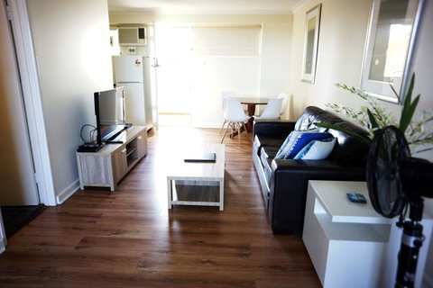 Studio 302 With Ocean Views - Hotel WA 2
