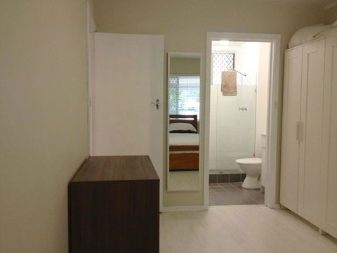 Townshend Rd - Hotel WA 13