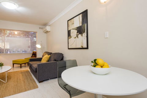 Townshend Rd - Hotel WA 33