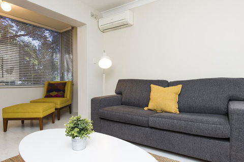 Townshend Rd - Hotel WA 35