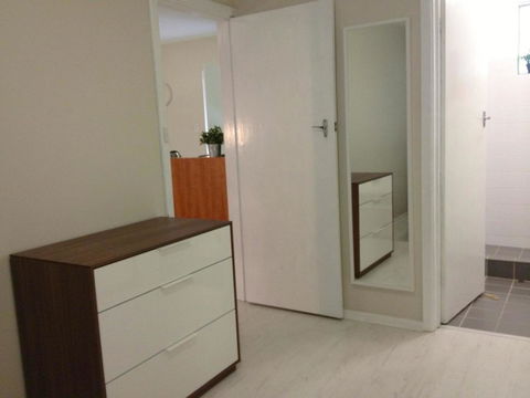 Townshend Rd - Hotel WA 15