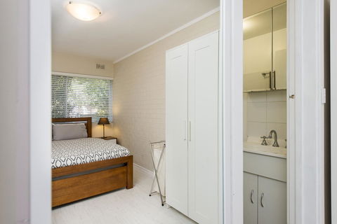 Townshend Rd - Hotel WA 22
