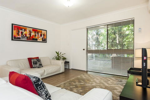 Forrest St - Hotel WA 3
