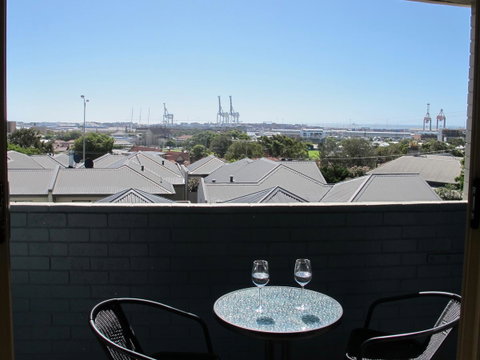 Studio 204 With Harbour, Ocean And Sunset Views From The Balcony - Hotel WA 4