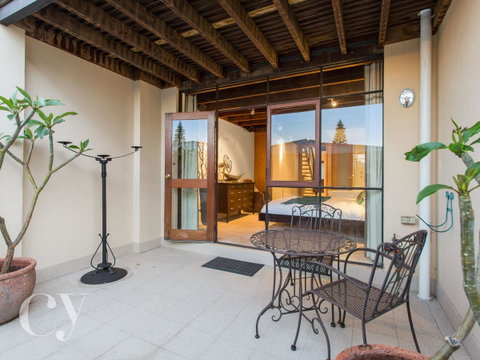 James Street Warehouse - Hotel WA 12