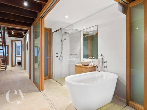 James Street Warehouse - Hotel WA 6