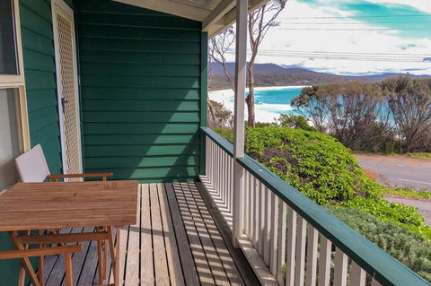 BINALONG BEACH COTTAGE Beachfront At Bay Of Fires Next To Restaurant - Hotel WA 14