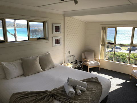 BINALONG BEACH COTTAGE Beachfront At Bay Of Fires Next To Restaurant - Hotel WA 4