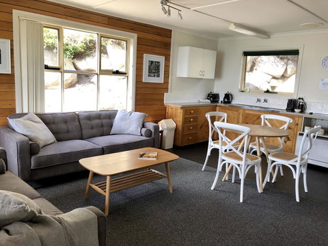 BINALONG BEACH COTTAGE Beachfront At Bay Of Fires Next To Restaurant - Hotel WA 2