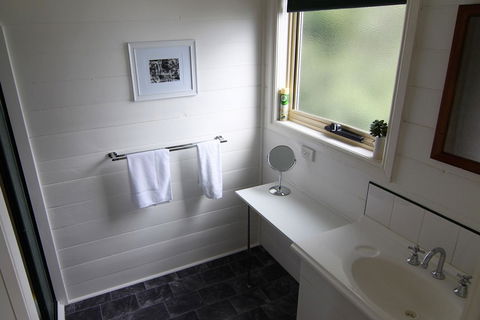 BINALONG BEACH COTTAGE Beachfront At Bay Of Fires Next To Restaurant - Hotel WA 7