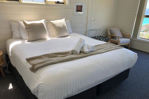 BINALONG BEACH COTTAGE Beachfront At Bay Of Fires Next To Restaurant - Hotel WA 6