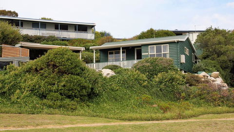 BINALONG BEACH COTTAGE Beachfront At Bay Of Fires Next To Restaurant - Hotel WA 8