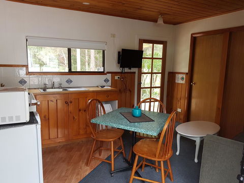 Strahan Retreat Holiday Park - Hotel WA 14