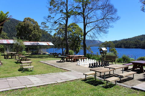 Tullah Lakeside Lodge - Hotel WA 33