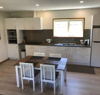 Loma Cottages