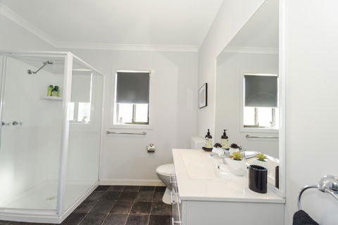 Bircoo Cottage Beach And Golf Getaway - Hotel WA 9