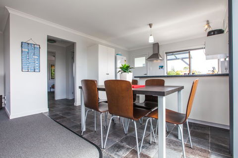 Bircoo Cottage Beach And Golf Getaway - Hotel WA 5