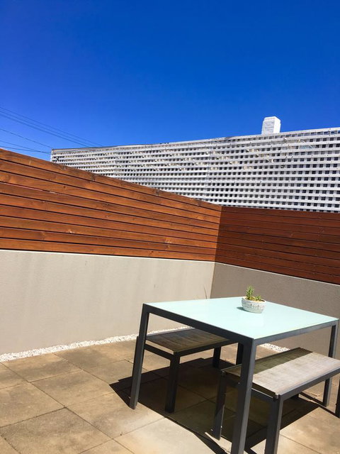 Sandy Bay Studio Apartment - Hotel WA 12