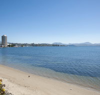 Sandy Bay Waterfront Home - Hotel WA