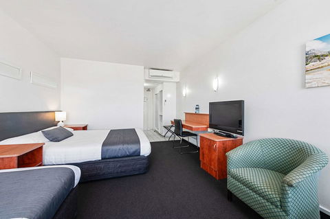 Coach House Launceston - Hotel WA 6