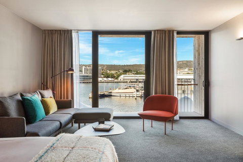 MACq 01 Hotel - Hotel WA 28