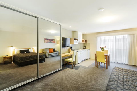 The Old Woolstore Apartment Hotel - Hotel WA 21