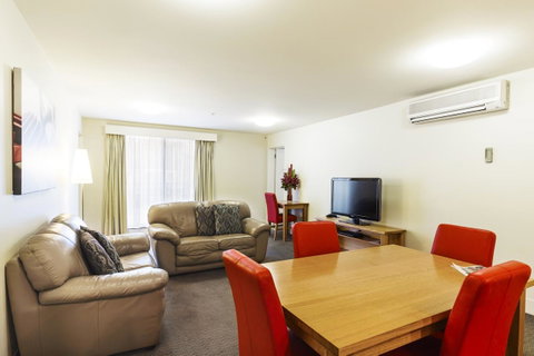 The Old Woolstore Apartment Hotel - Hotel WA 17