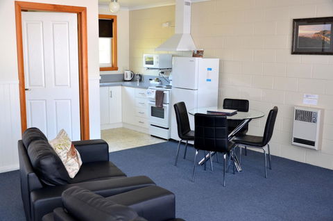 Castaway Holiday Apartments - Hotel WA 23