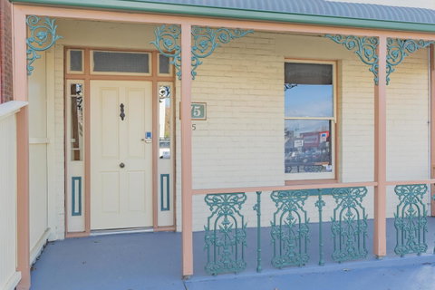 4 Bedroom House - Hobart CBD - Free Parking - Free WIFI - Hotel WA 25
