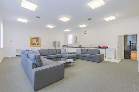 4 Bedroom House - Hobart CBD - Free Parking - Free WIFI - Hotel WA 17